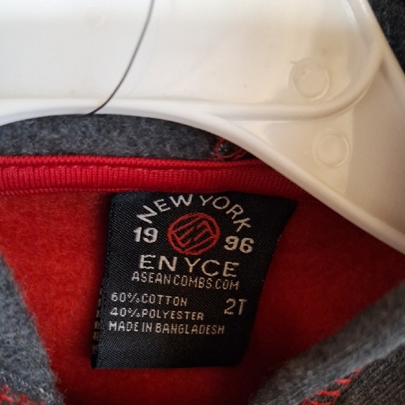 Kids Black and Red Hoodie Set with Camouflage Sleeves 2T - Picture 5 of 5